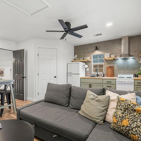 New! The Yellow Door- Downtown Wimberley W/ River Access 外观 照片