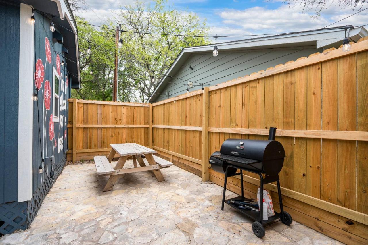 New! The Yellow Door- Downtown Wimberley W/ River Access 外观 照片